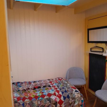 ברוק אין ווטרלנד Out Of Amsterdam, River Apartment Close To City מראה חיצוני תמונה